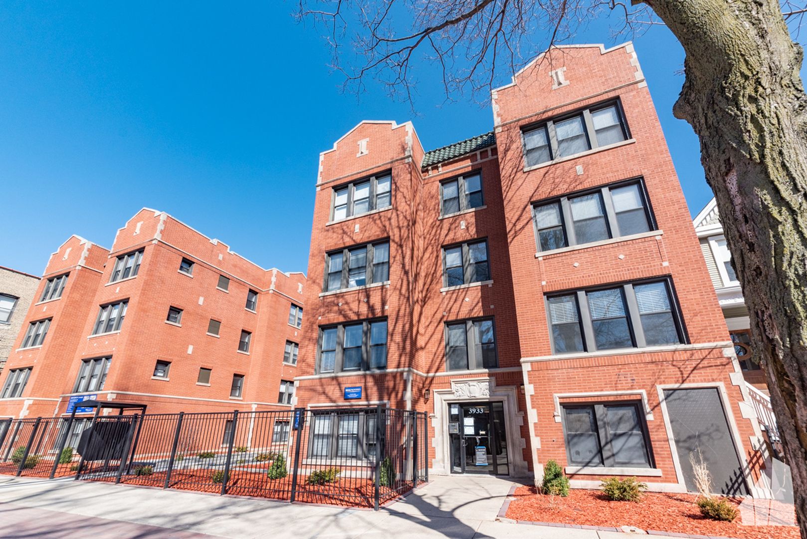 3933 N Janssen Ave, Unit 3937-W2, Chicago, IL, 60613 | Fulton Grace