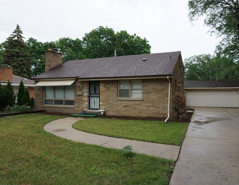 339 N Mcaree Road, Waukegan, IL 60085 MLS 11137565 Fulton Grace