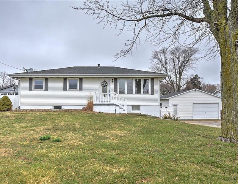 5560 E Firehouse Road, Decatur, IL 62521 MLS 11509619 Fulton Grace