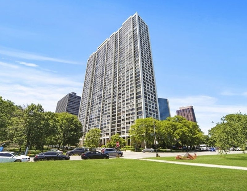 2800 N Lake Shore Drive, Unit 605, Chicago, IL 60657 | MLS# 11031156 ...