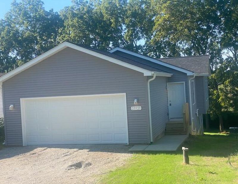 23929 126Th Pl, Salem Lakes, WI 53179 MLS 1829702 Fulton Grace