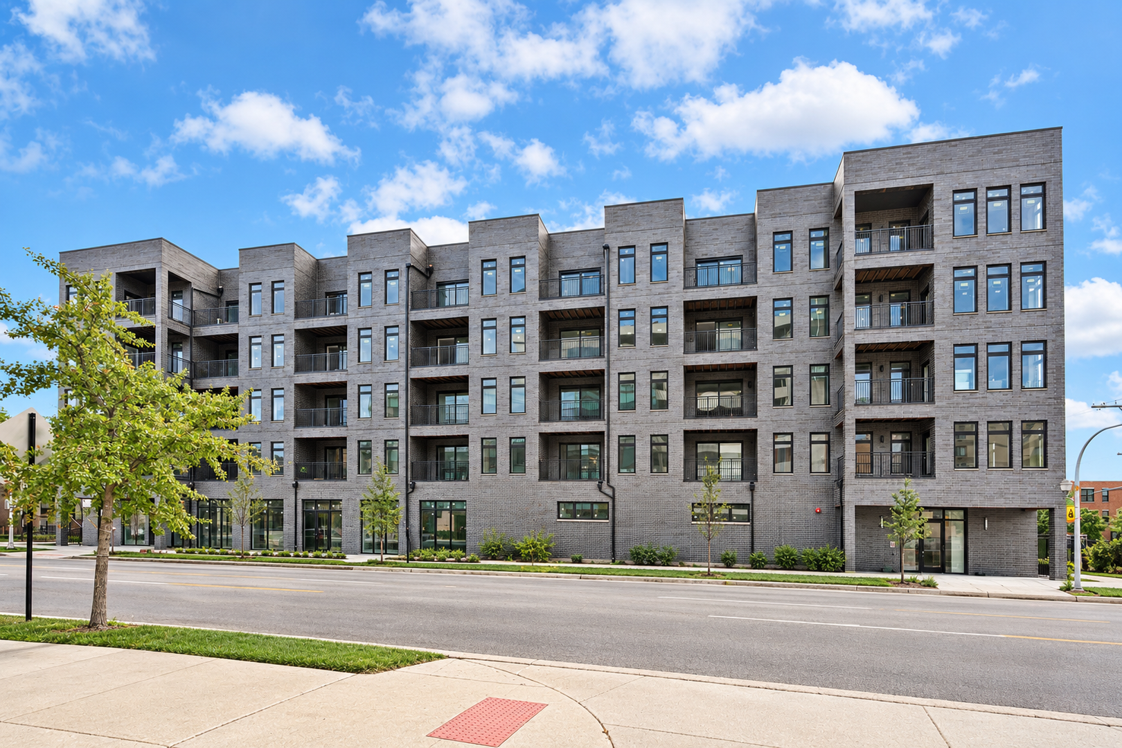 825 E 61st St., Unit 310, Chicago, IL